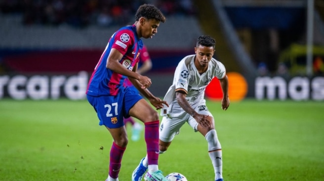 Lamine Yamal con el Barcelona frente al Shakhtar Donestk en un partido de Champions Lamine Yamal con el Barcelona en un partido de Champions