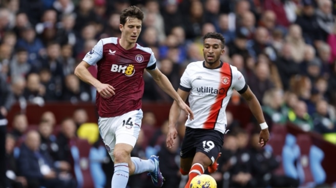 Pau Torres con el Aston Villa Pau Torres