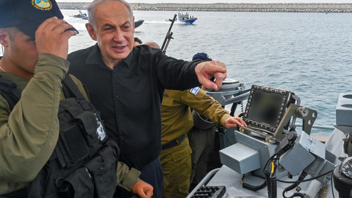 Netanyahu, en la base naval de Ashdod.