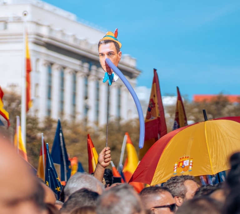 Reestablecido el tráfico en la A-6 tras cortarla centenares de manifestantes que intentaban llegar a la Moncloa