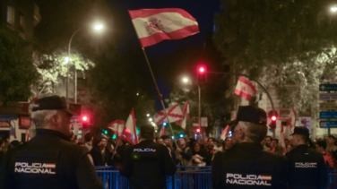 La Policía requisó una pistola a un alférez en las protestas de Ferraz