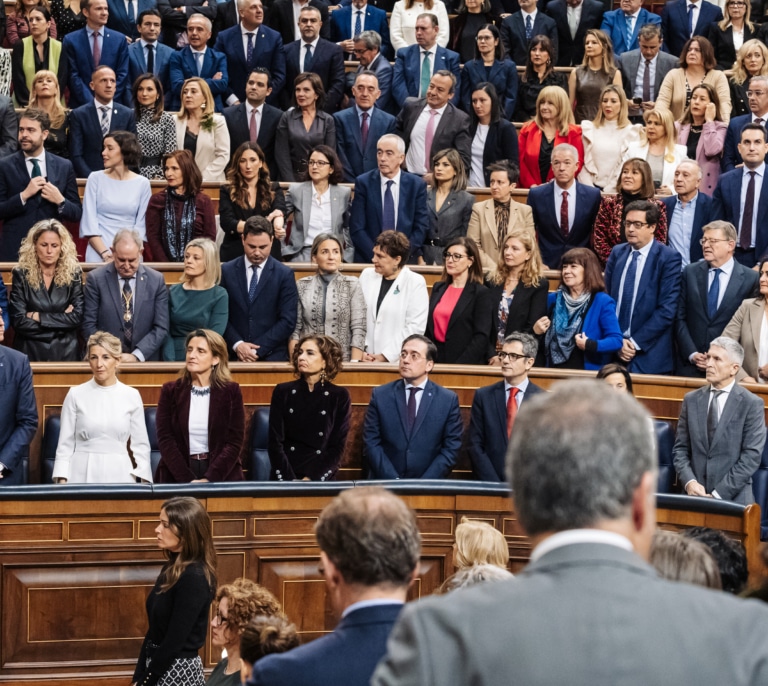 Sánchez decide proteger con escaño y voz en el Congreso a Montero, Bolaños y Puente, su fichaje estrella en el Gobierno