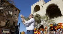 Feijóo avisa a Sánchez que "pagará en las urnas" tras un acto multitudinario en Valencia contra la amnistía