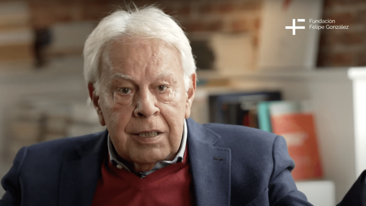 Felipe González reflexiona sobre la situación política actual en su Fundación