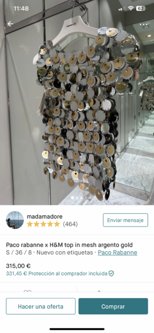 Este top de H&M x Paco Rabanne fotografiado en la propia tienda, a la venta por el doble de su precio solo horas después de acabarse