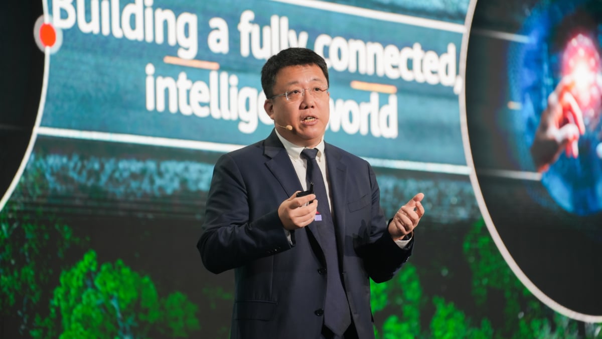 Jim Lu, presidente de Huawei Europa, interviene en Huawei Connect 2023, en París (Francia)