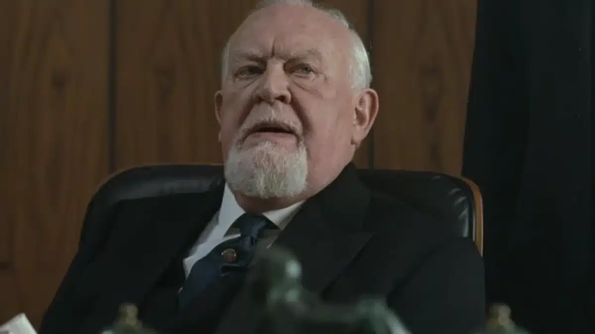 Joss Ackland en 'Un plan brillante'