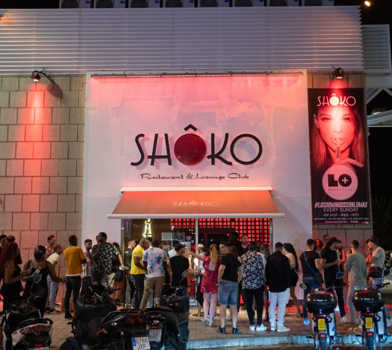 Los establecimientos de ocio nocturno del Front Marítim, el motor socioeconómico de Barcelona