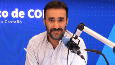 Juanma Castaño, criticado por reírse de un comentario sobre el fútbol femenino