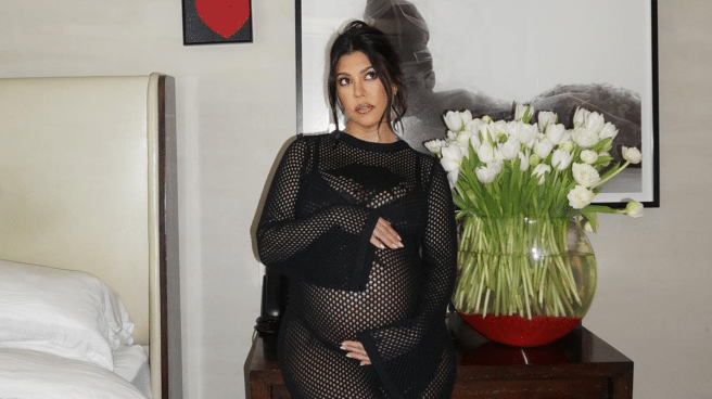 Kourtney Kardashian está esperando su primer hijo con Travis Barker, un bebé que se llamará Rocky y que está a punto de llegar al mundo Kourtney Kardashian está esperando su primer hijo con Travis Barker, un bebé que se llamará Rocky y que está a punto de llegar al mundo
