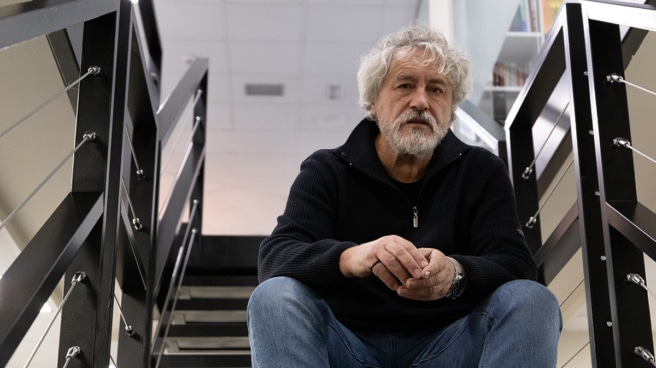 El escritor y periodista Manuel Rivas.