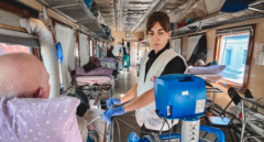 Un viaje de resiliencia: 36 horas en un tren medicalizado en Ucrania
