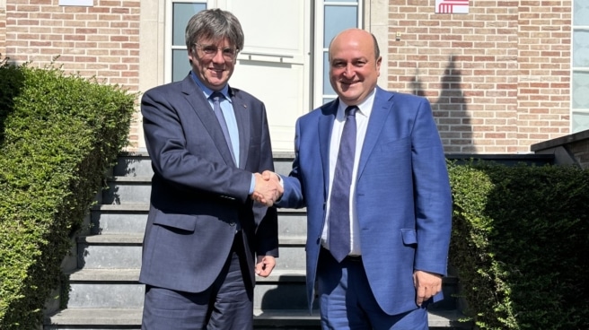 ortuzar-y-el-president-puigdemont-se-reunen-en-wat