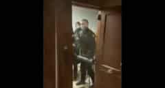 El jurado declara no culpables a los policías del caso 'patada en la puerta'