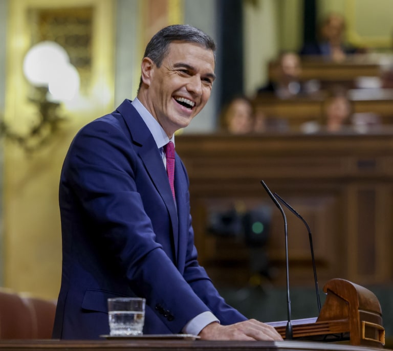 Sumar exige "medidas contundentes" contra los militares retirados que piden destituir a Sánchez