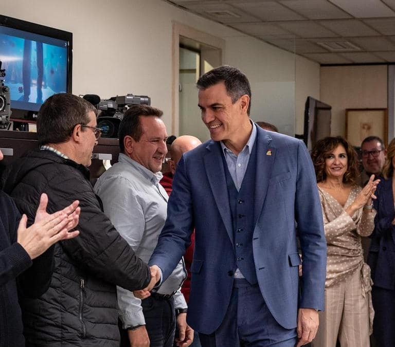 Sánchez envía una carta de apoyo a la militancia tras los "ataques a las sedes socialistas"