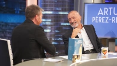 Pérez-Reverte se declara "fan" de Pedro Sánchez: "Es un personaje absolutamente amoral"