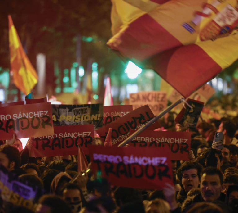 La batalla campal de los ultras de Ferraz se salda con 39 heridos, la mayoría policías