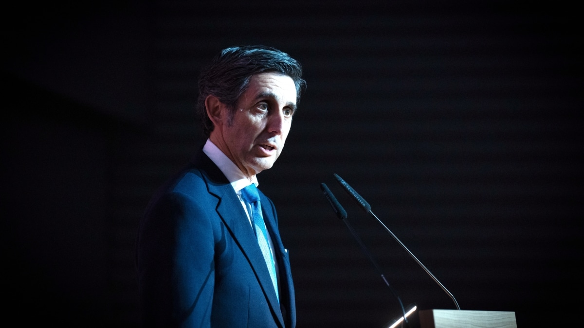 El presidente ejecutivo de Telefónica, José María Álvarez-Pallete, interviene durante la ceremonia de entrega del Premio Empresario del Año 2022
