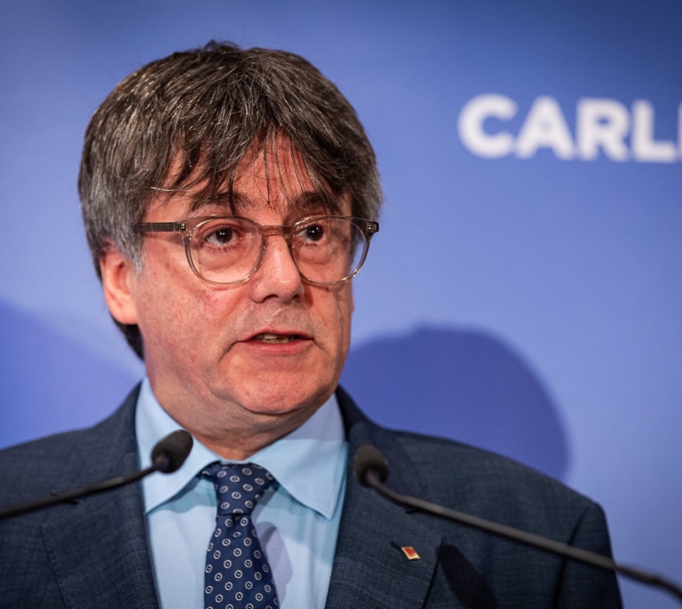 Puigdemont: "Hoy se corrige un error" del "largo combate entre Cataluña y el Estado"