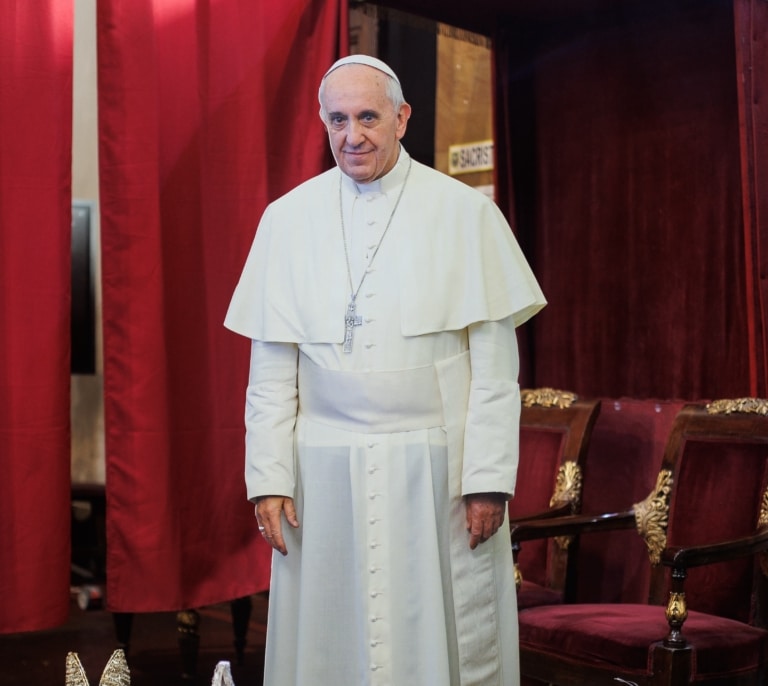 El Papa cancela su viaje a Dubái por prescripción médica