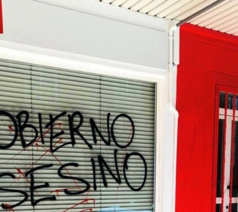 El PSOE pide al PP y a la "ultraderecha neofascista" que condenen los ataques a sus sedes socialistas