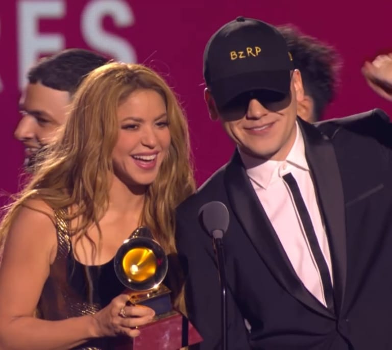 Shakira se reconcilia con España y arrasa en los Latin Grammy 2023