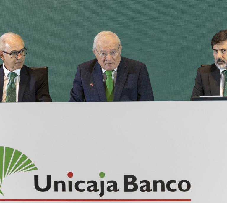 Manuel Azuaga deja su cargo de presidente de Unicaja
