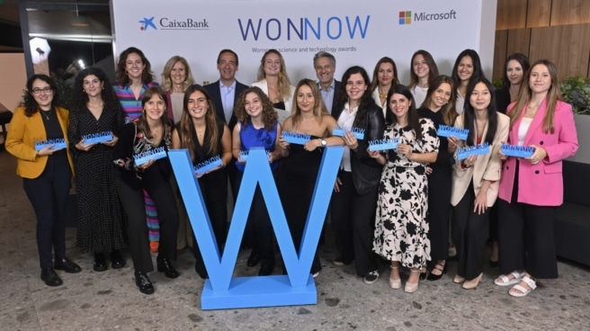 Foto de familia de las 16 ganadoras de la edición 2023 de los Premios WONNOW. Foto de familia de las 16 ganadoras de la edición 2023 de los Premios WONNOW.