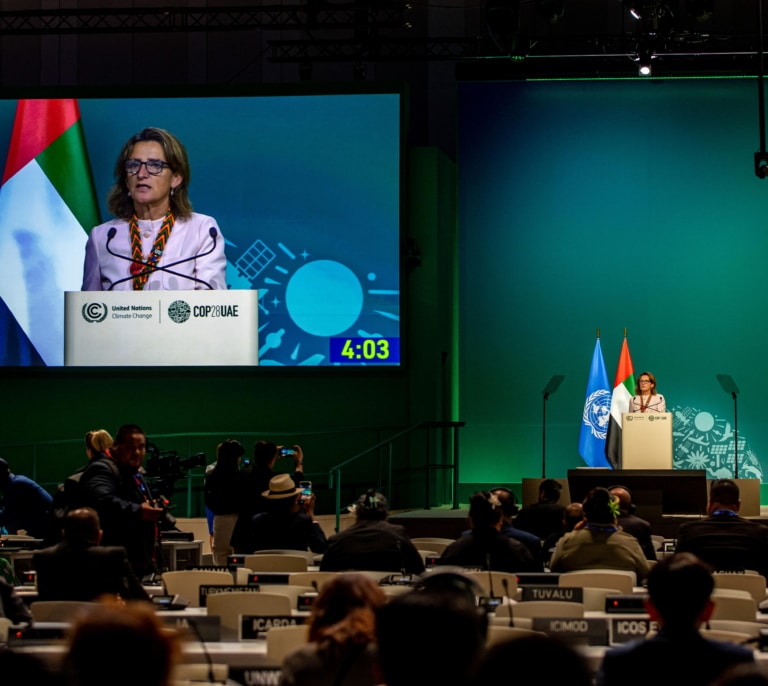 Ribera afirma que "no es suficiente" una reducción progresiva de los combustibles fósiles"