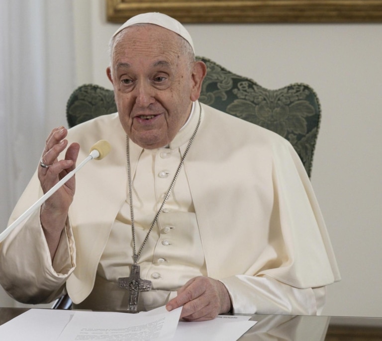 El papa Francisco pide abandonar las "estrecheces de los nacionalismos" para alcanzar una "conversión ecológica global"
