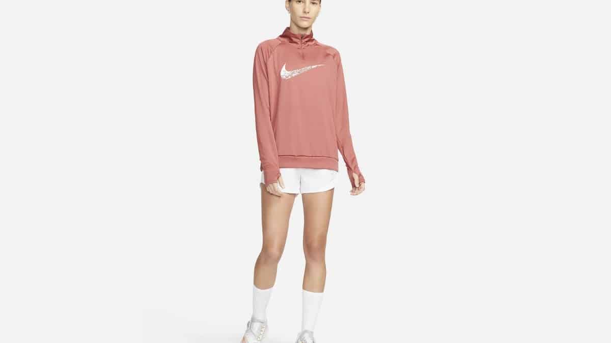 capa intermedia de running Nike para mujer en rosa