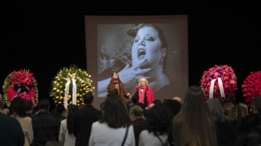 La madre de Itziar Castro en su capilla ardiente: "No me esperaba esta acogida"