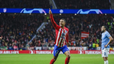 El Atlético vence con solvencia a la Lazio y certifica su pase como primero de grupo