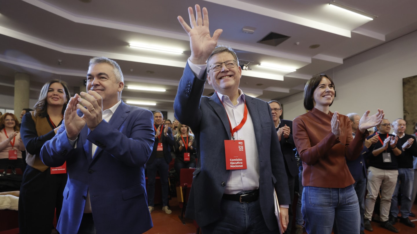 Cerdán, Puig y Morant, en el acto del PSPV-PSOE en Valencia.