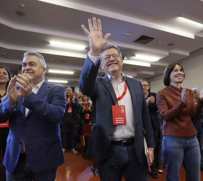 Los críticos del PSOE valenciano sopesan echar un pulso a Diana Morant en el congreso anunciado hoy por Ximo Puig