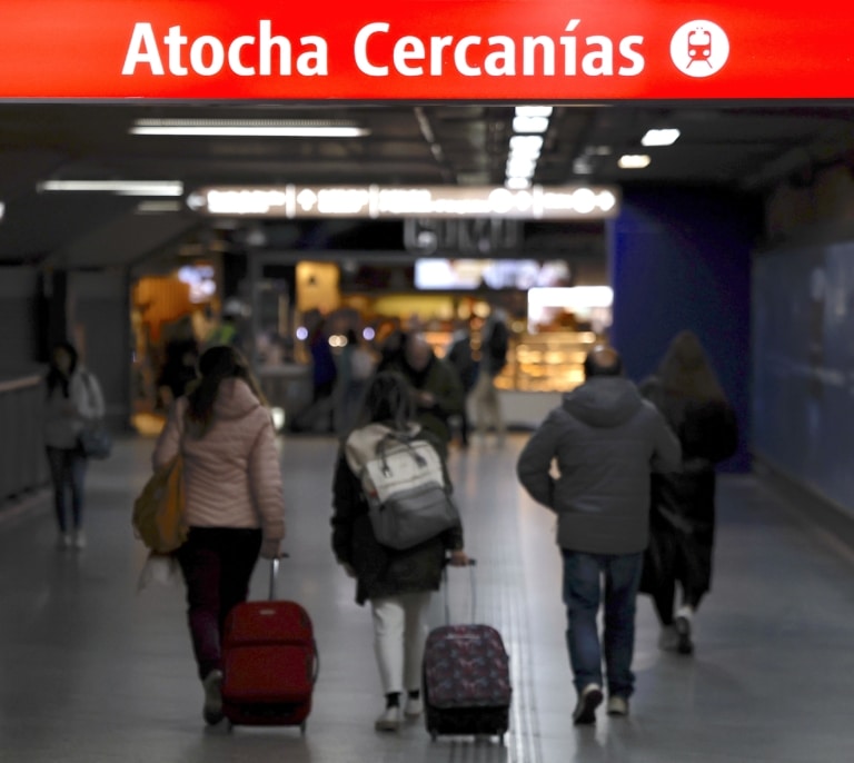 Estas son las alternativas que ofrece Renfe tras descarrilar un tren en Atocha