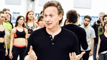 El secreto de Bernard Hiller, gurú de actores: "La gente exitosa tiene coach, la gente normal no"