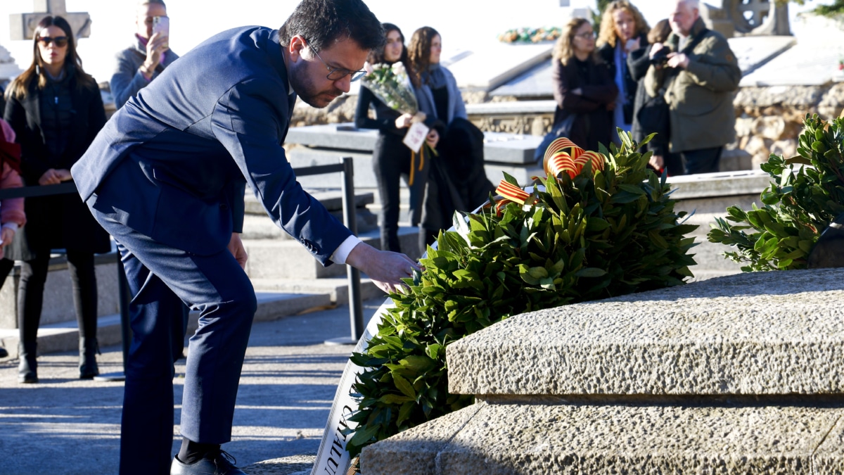 Aragonés, en la ofrenda floral a Maciá.