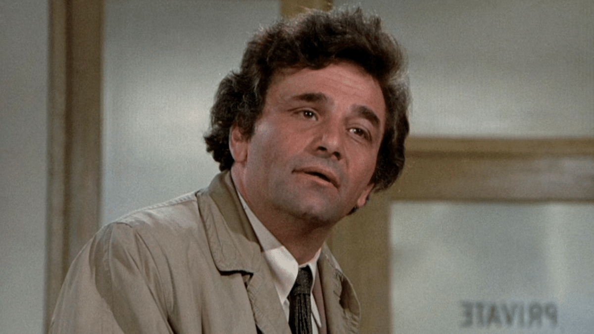 Peter Falk como el detective Colombo en 'Candidato al crimen' (1973), tercer episodio de la tercera temporada de la serie.