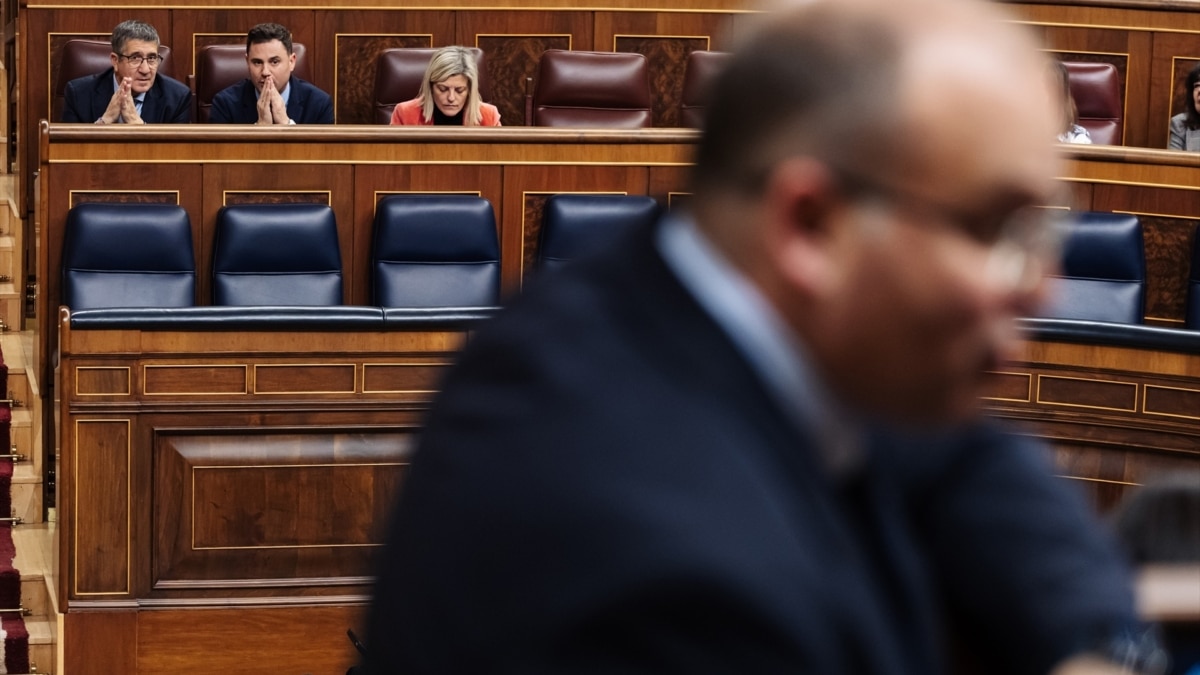 La amnistía divide al Congreso en dos bloques irreconciliables