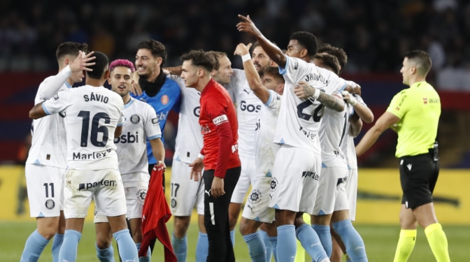 El Girona se impone 2-4 al Barça y lidera LaLiga en solitario