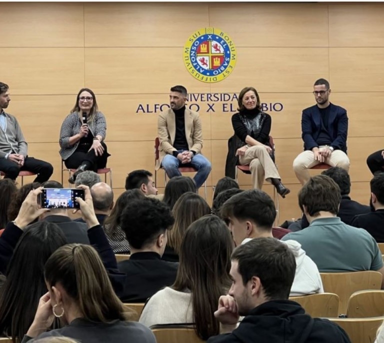 Seis deportistas de élite exponen la importancia de formarse para  su vida tras la retirada profesional