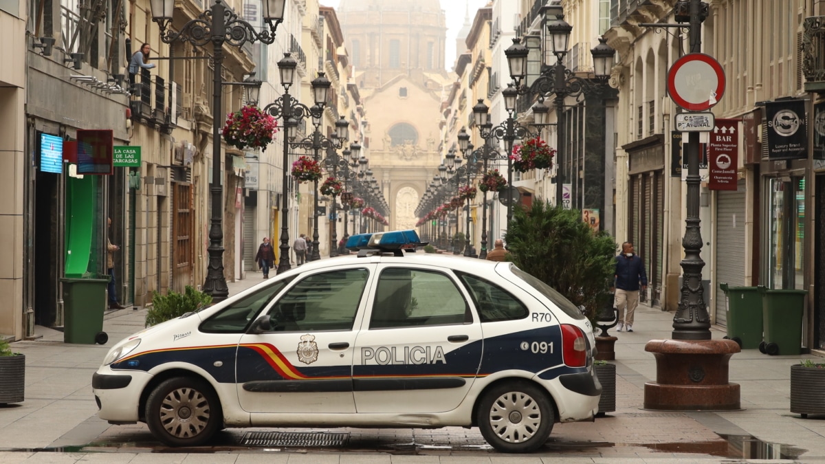 Detienen a un joven de 25 años en Zaragoza tras huir en dirección contraria y arrojar al Ebro 15 kilos de hachís