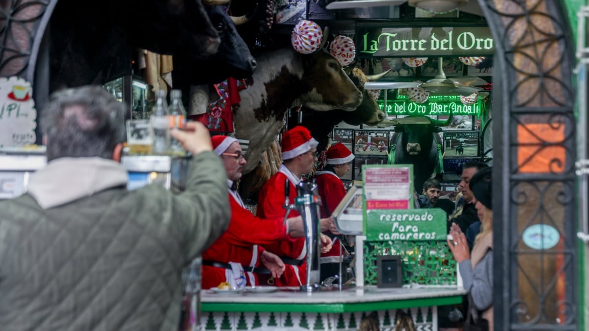 Aperitivo de Nochebuena en el centro de Madrid en 2022