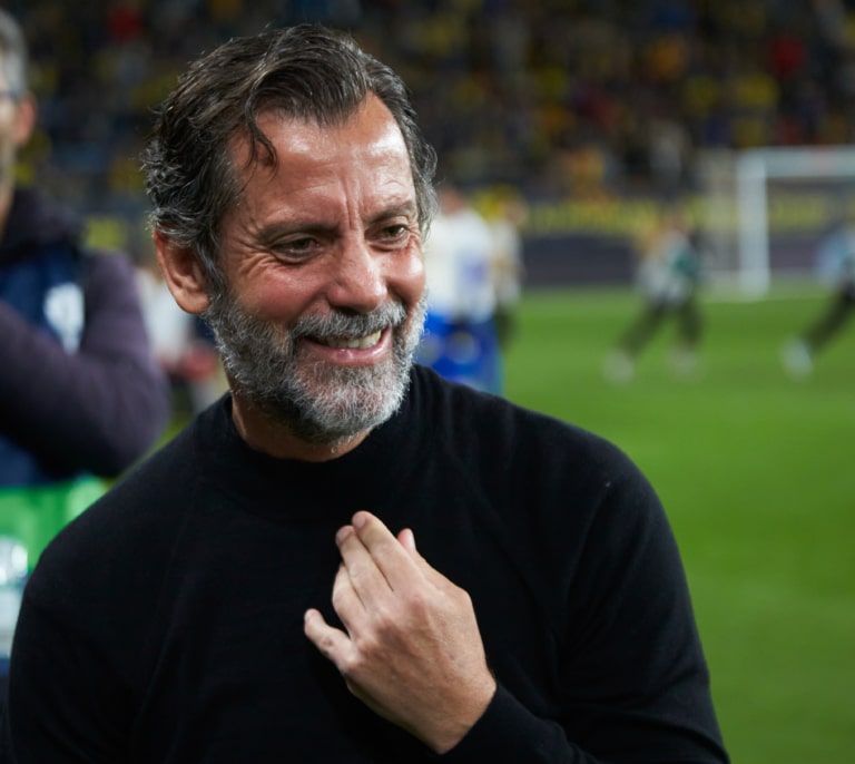Quique Sánchez Flores firma con el Sevilla hasta 2025