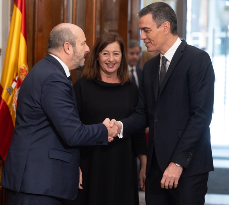 Sánchez planteará a Feijóo una comisión de trabajo para tratar de llegar a acuerdos