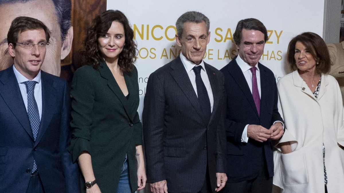 Almeida, Ayuso, Sarkozy, Aznar y Botella, en Madrid.