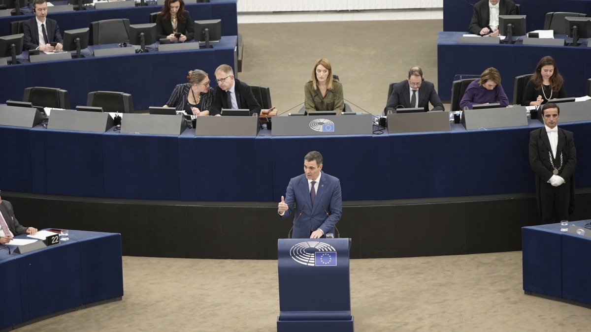 El presidente del Gobierno, Pedro Sánchez, comparece ante el Parlamento Europeo, en Estrasburgo (Francia).