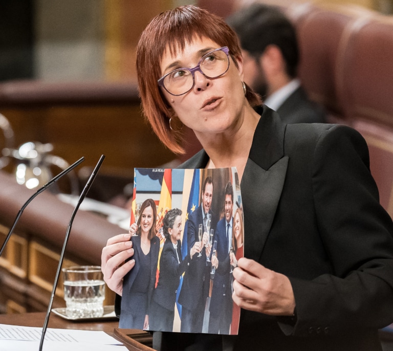 Sumar compara la "prepotencia" de Óscar Puente con Rodrigo Rato